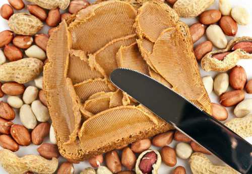 арахис снижает ломкость сосудов и уровень жиров в крови